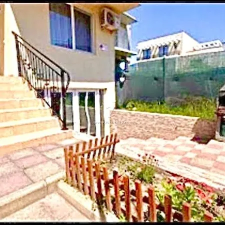 Alice House By Dor De Mare Konukevi